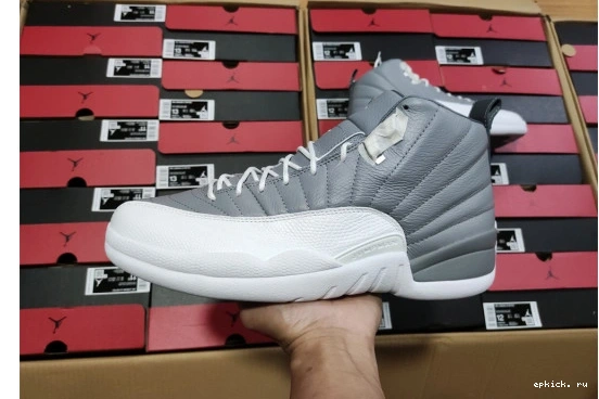 EP Stealth CT8013-015 Jordan Retro CT8013-015 12 0126